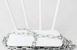 نحوه افزایش امنیت دوربین مداربسته | بهترین راهکارها برای محافظت از سیستم نظارتی